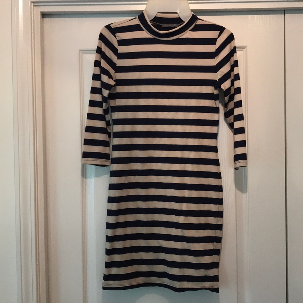 T-shirt Turtleneck Dress